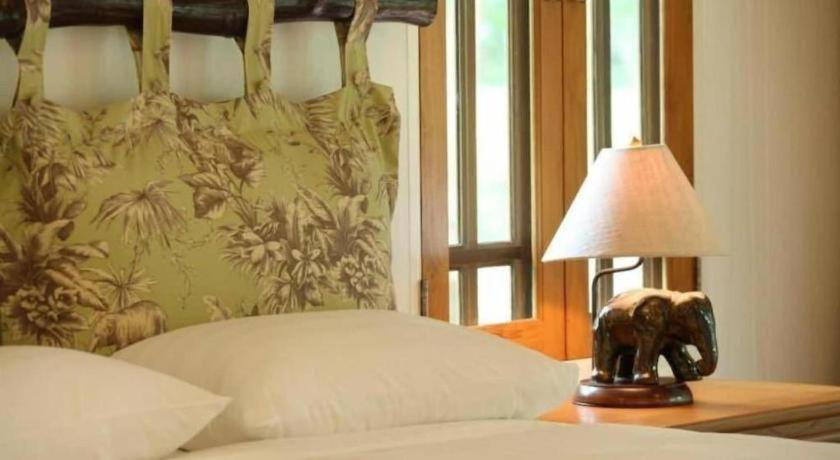 Chiangkham Luang Resort Чианг Дао Экстерьер фото