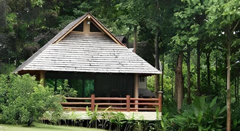 Chiangkham Luang Resort Чианг Дао Экстерьер фото