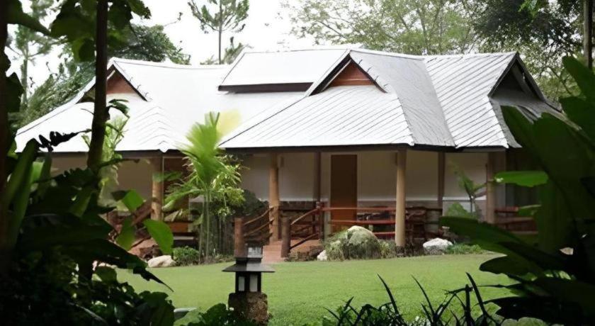 Chiangkham Luang Resort Чианг Дао Экстерьер фото