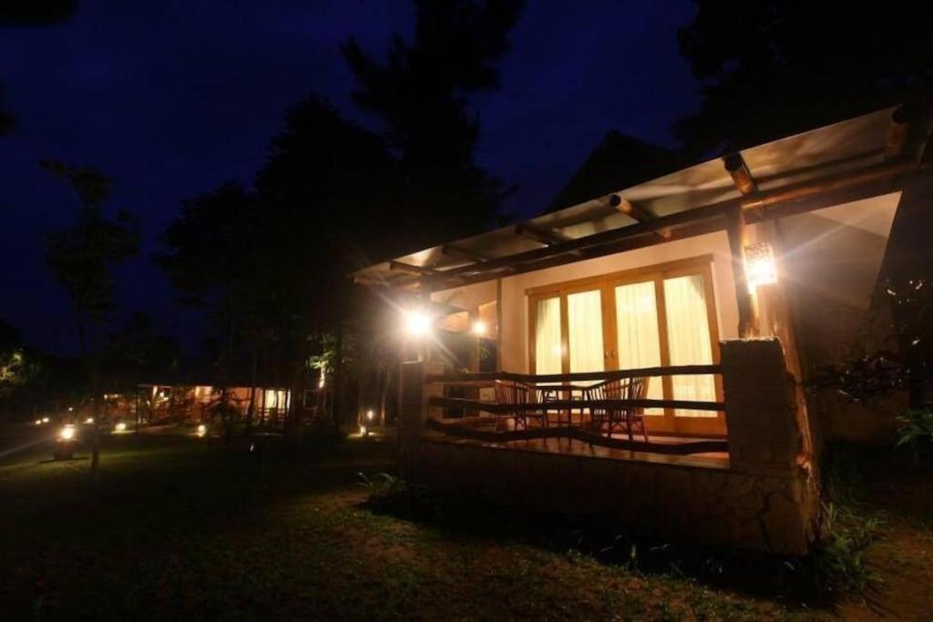 Chiangkham Luang Resort Чианг Дао Экстерьер фото