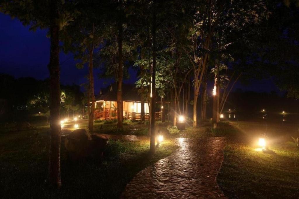 Chiangkham Luang Resort Чианг Дао Экстерьер фото